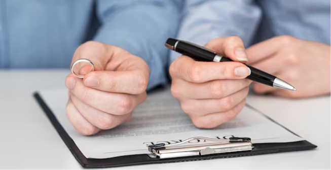Divorce Lawyer